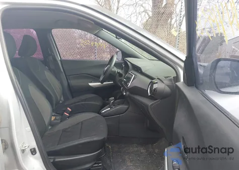 2020 Nissan Kicks Sv Xtronic Cvt z USA, uszkodzony, nr VIN 3N1CP5CV0LL496182